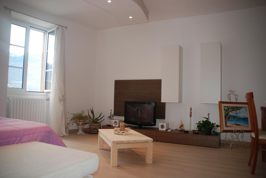 Bella Piazza Apartment Колико Стая снимка