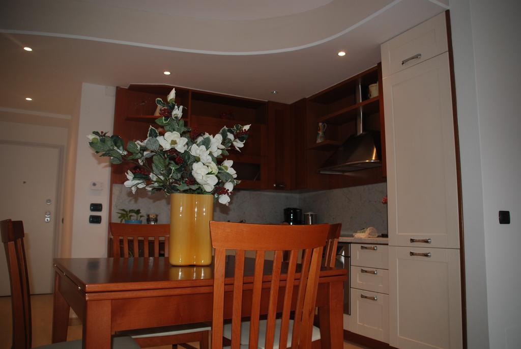 Bella Piazza Apartment Колико Стая снимка